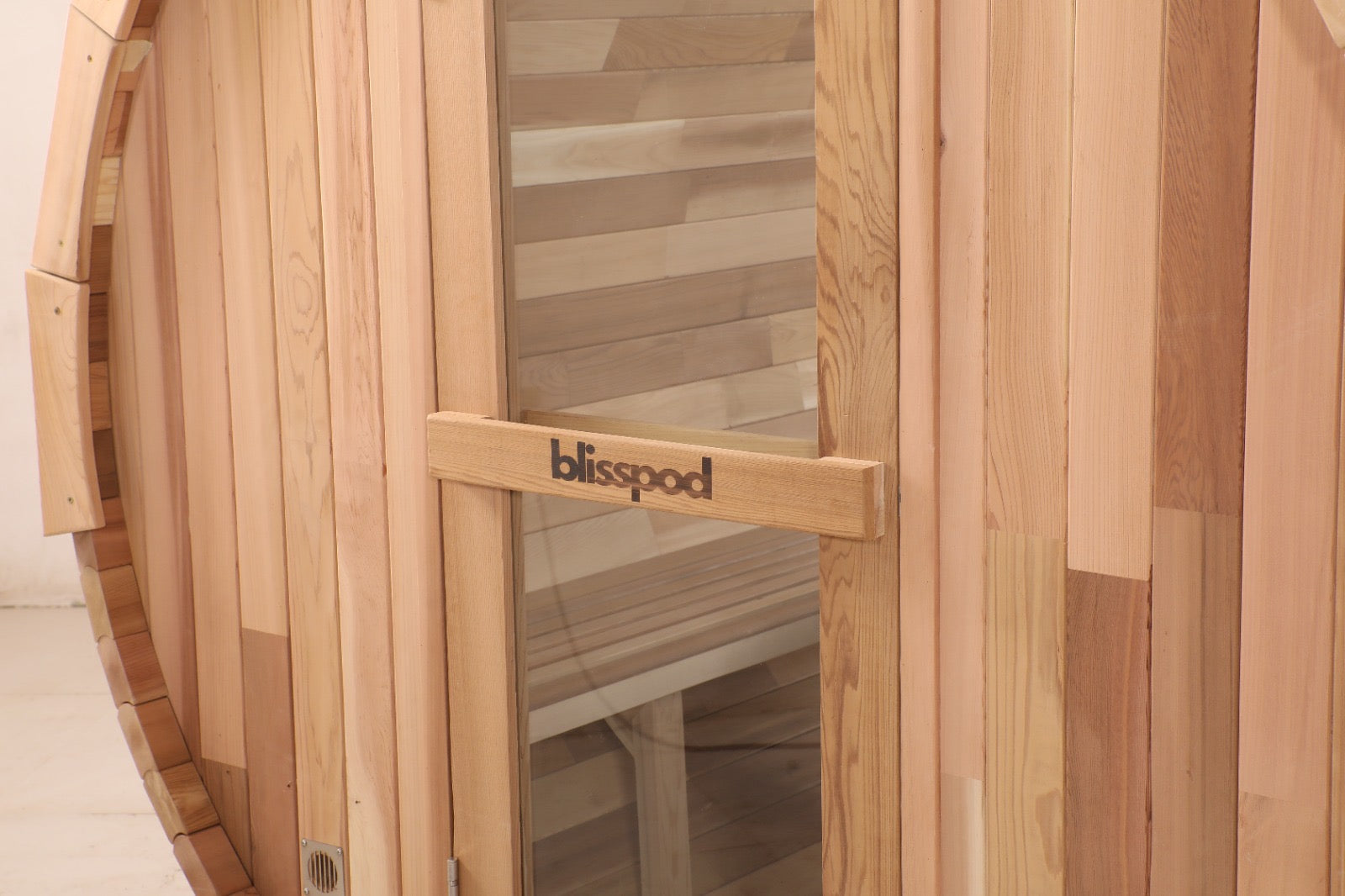 Blisspod Prague 4-6 Person Outdoor Barrel Steam Sauna — Canadian Red Cedar with Full Glass Back